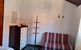 Casa completa em Peró!